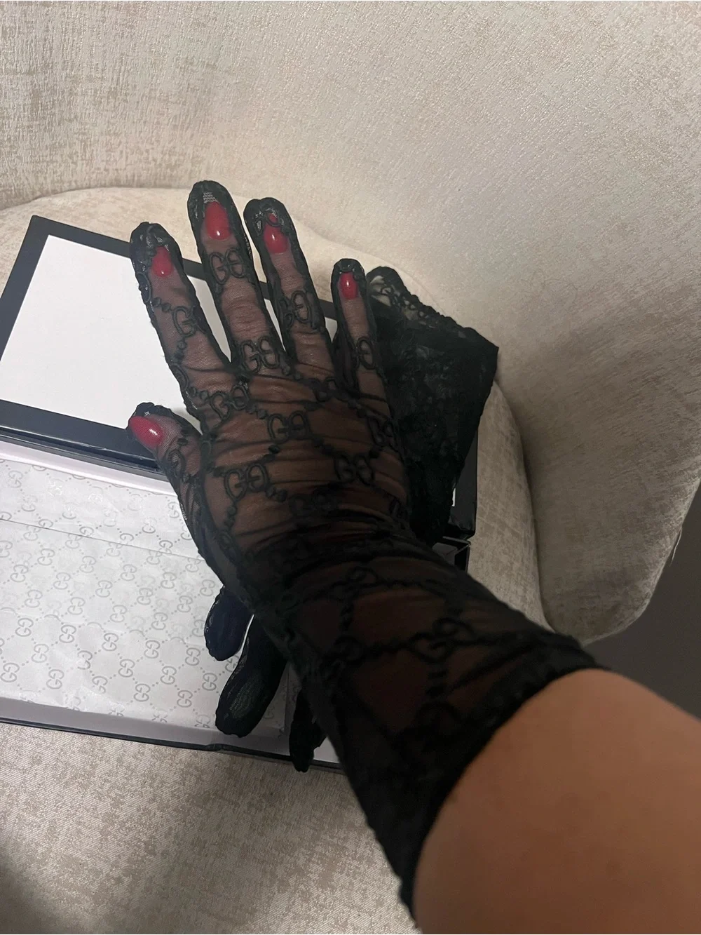 NEW with Box. Never worn! GG Logo Black Lace Gloves Size 8.